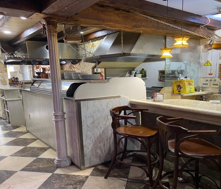 INTERIOR 4 LOCAL_1.jpg